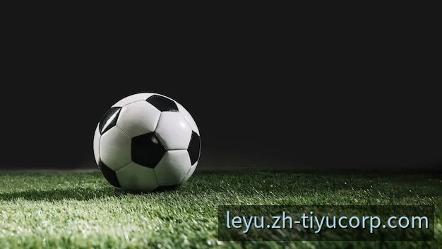 乐鱼数字产品矩阵与客户端版本迭代中心视觉图